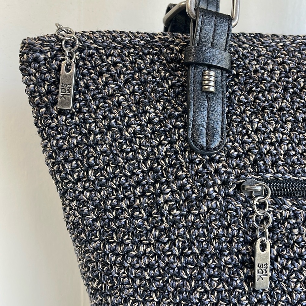 The Sak Shoulder Crossbody - Picture 4 of 16